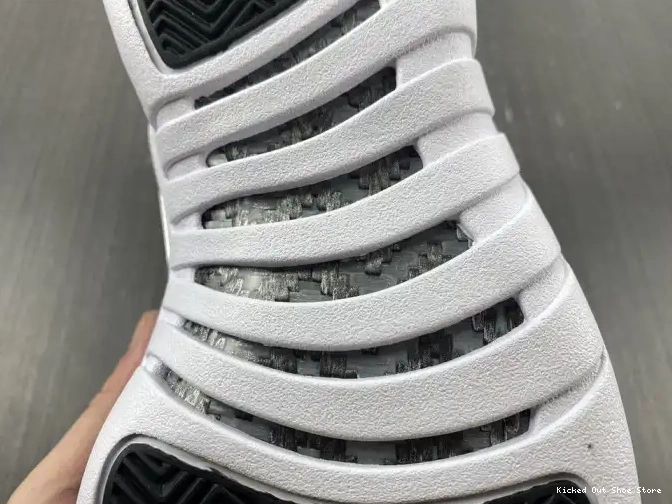 Kicked Out Shoe Store Hyper Air 12 Jordan Royal WMNS AO6068-004 0505